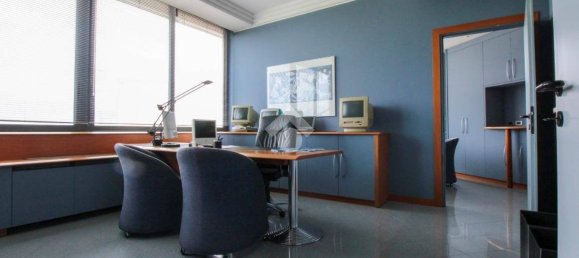3 rooms Office in Curno, Italy No. 232628 2