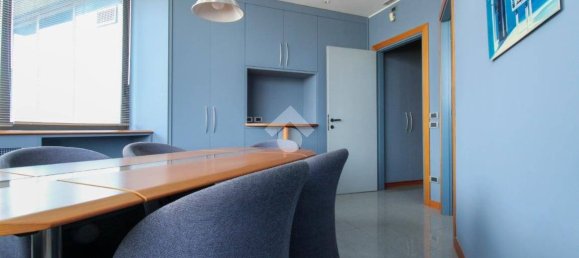 3 rooms Office in Curno, Italy No. 232628 10