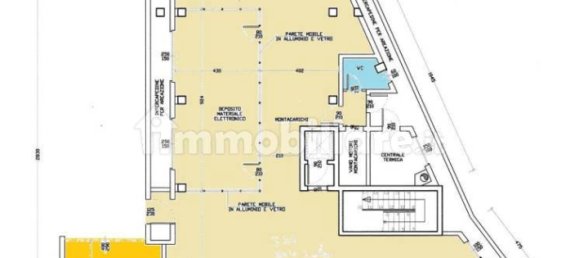 Almacén en Olgiate Comasco, Italy 445 m² No. 320008 2