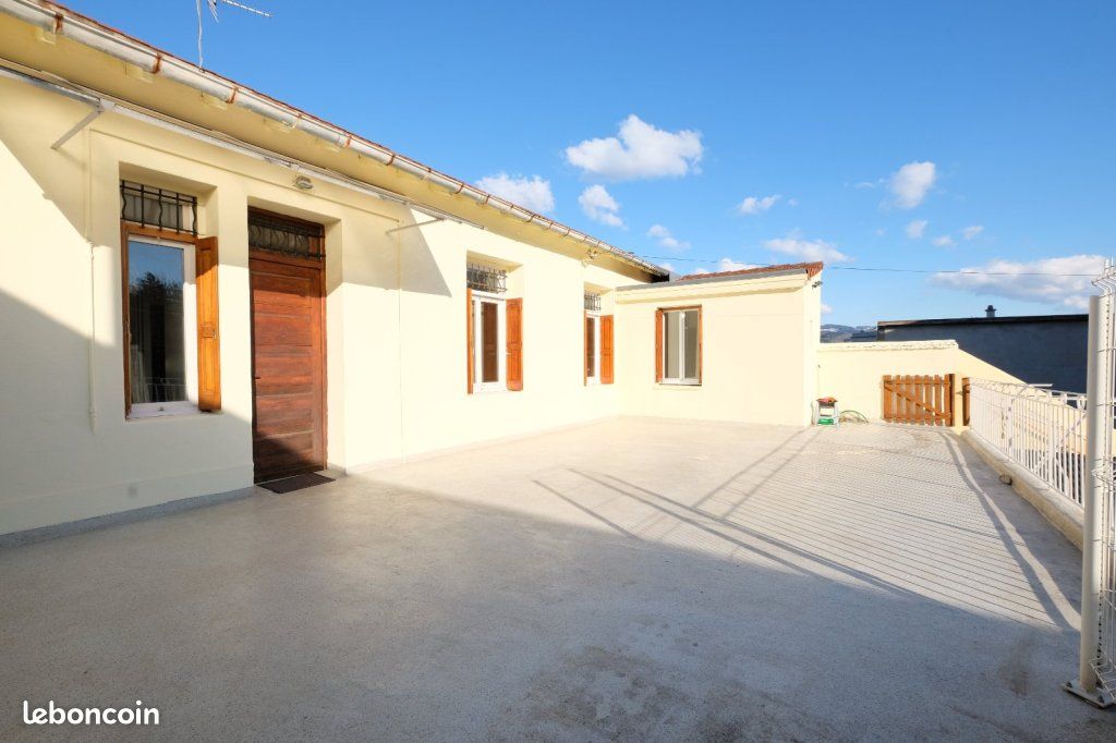 3 bedrooms House in Saint-Etienne, France No. 274908