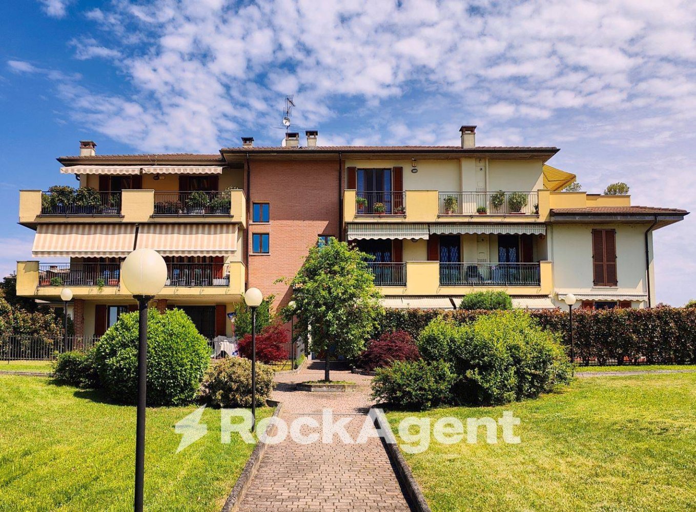 Apartamento T1 em Valle Salimbene, Italy N.º 185482