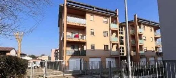 3 rooms Apartment in Sant'Angelo Lodigiano, Italy No. 307956 13