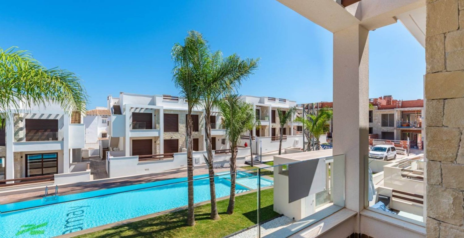 3 bedrooms Bungalow in Balcones de VIVI, Torrevieja, Spain No. 298814