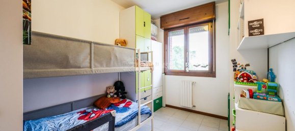 3 rooms Apartment in Castelfranco Emilia, Italy No. 171686 2