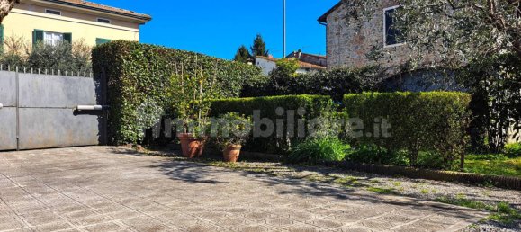 3 غرف نوم شقة في Lucca, Italy رقم 49003 40