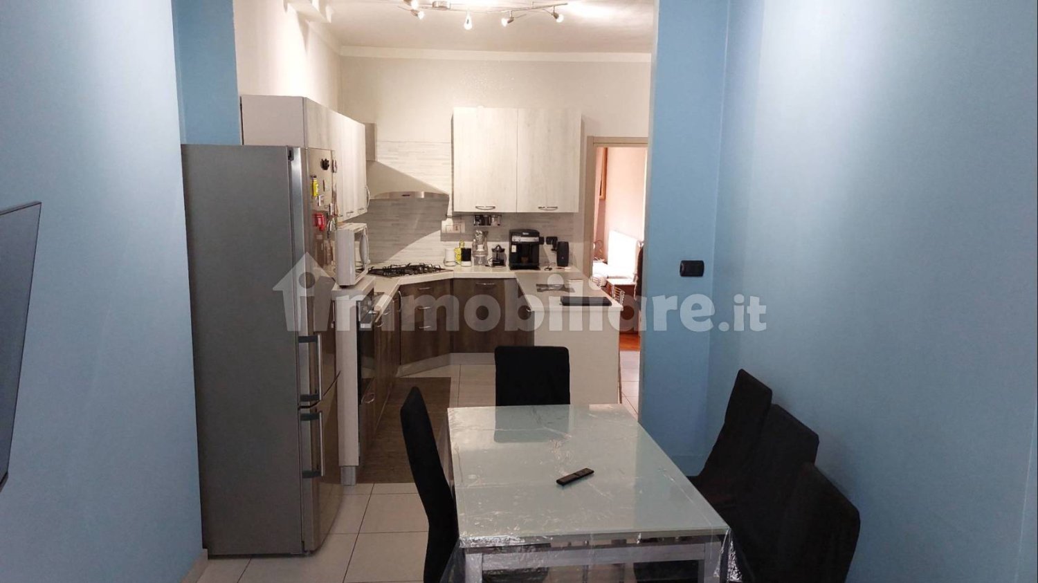 Apartamento de 3 dormitorios en Turin, Italy No. 11363