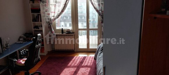 Apartamento de 3 dormitorios en Turin, Italy No. 11363 23