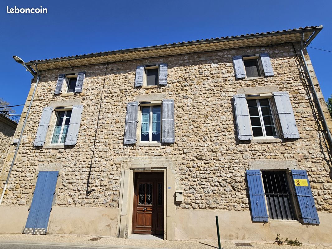 3 chambres Maison de ville à Saint-Chaptes, France No. 337227