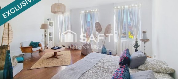 3 bedrooms House in Vezelay, France No. 202850 9