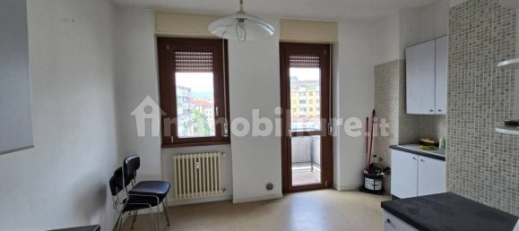 Квартира с 2 спальнями в Бергамо, Италия № 379461 6