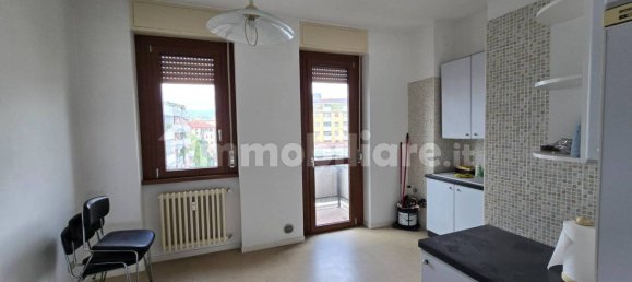 Квартира с 2 спальнями в Бергамо, Италия № 379461 5