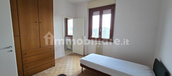 Квартира с 2 спальнями в Бергамо, Италия № 379461 20