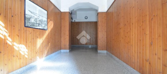 5 rooms Apartment in Messina, Italy No. 224904 3