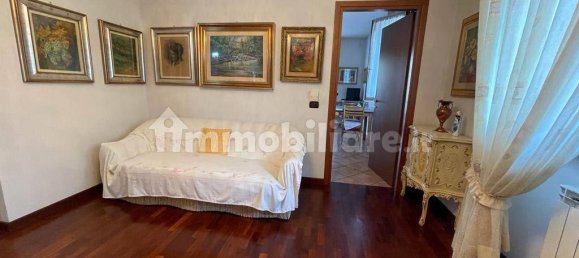 Apartamento de 3 dormitorios en Vigevano, Italy No. 11867 3