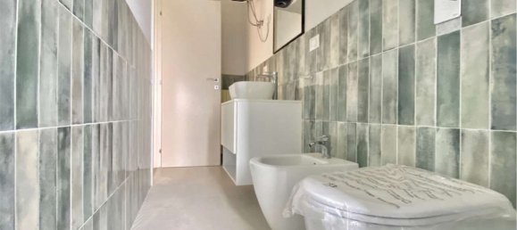 2 rooms Apartment in Milan, Italy No. 261232 10