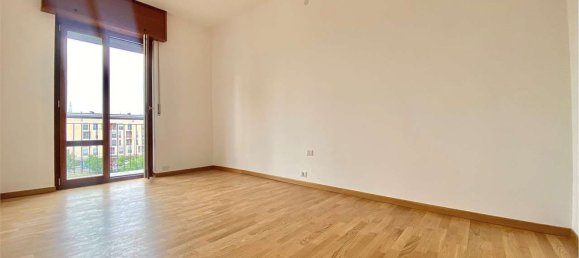 2 rooms Apartment in Milan, Italy No. 261232 11