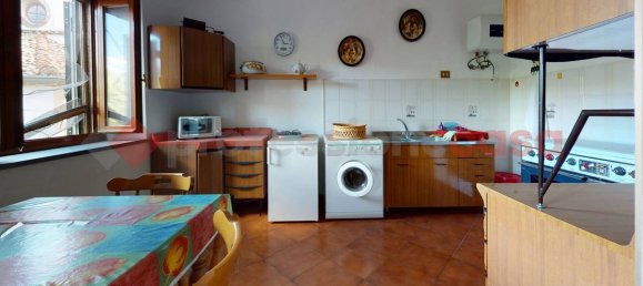 7 rooms House in Coreglia Antelminelli, Italy No. 237815 2