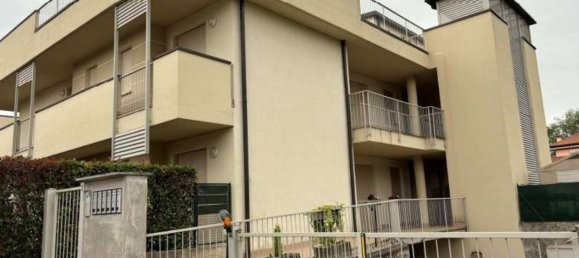 Квартира с 5 комнатами в Кантелло, Италия № 334197 3