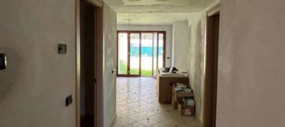 Квартира с 5 комнатами в Кантелло, Италия № 334197 14