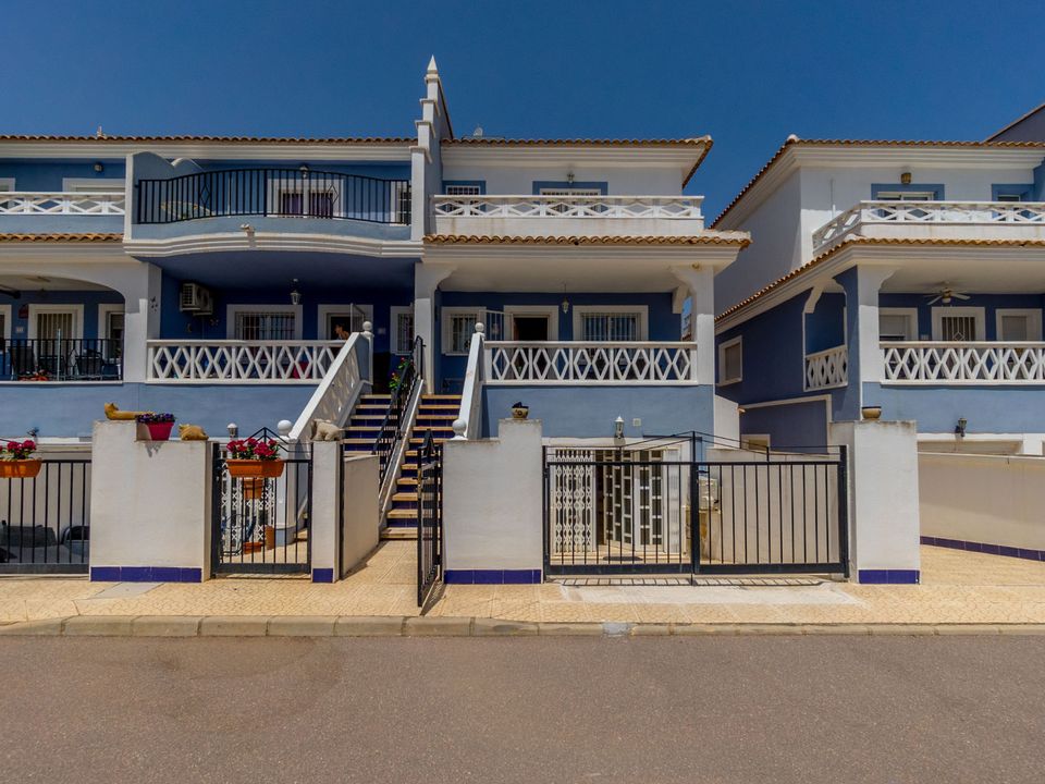 3 bedrooms Townhouse in Ciudad Quesada, Spain No. 209127