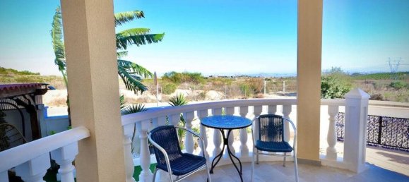 4 bedrooms House in San Miguel de Salinas, Spain No. 188676 4