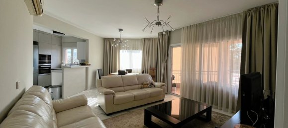 2 bedrooms Apartment in Kato Paphos, Cyprus No. 22149 2