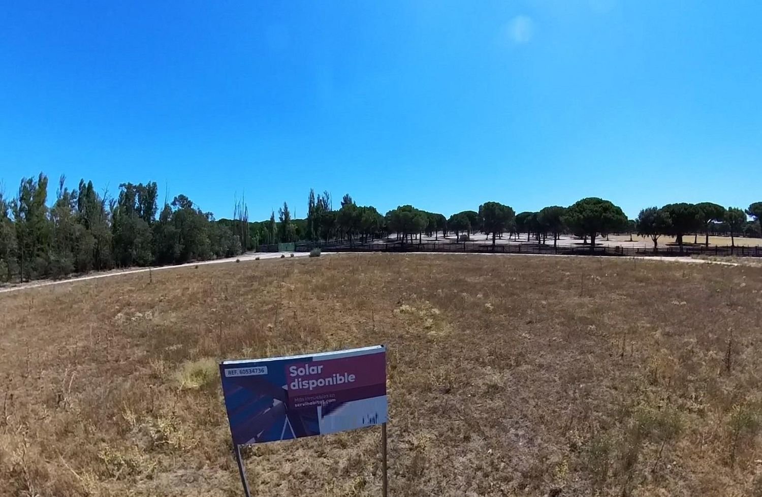 Terreno en Aldeamayor de San Martín, Spain No. 78158