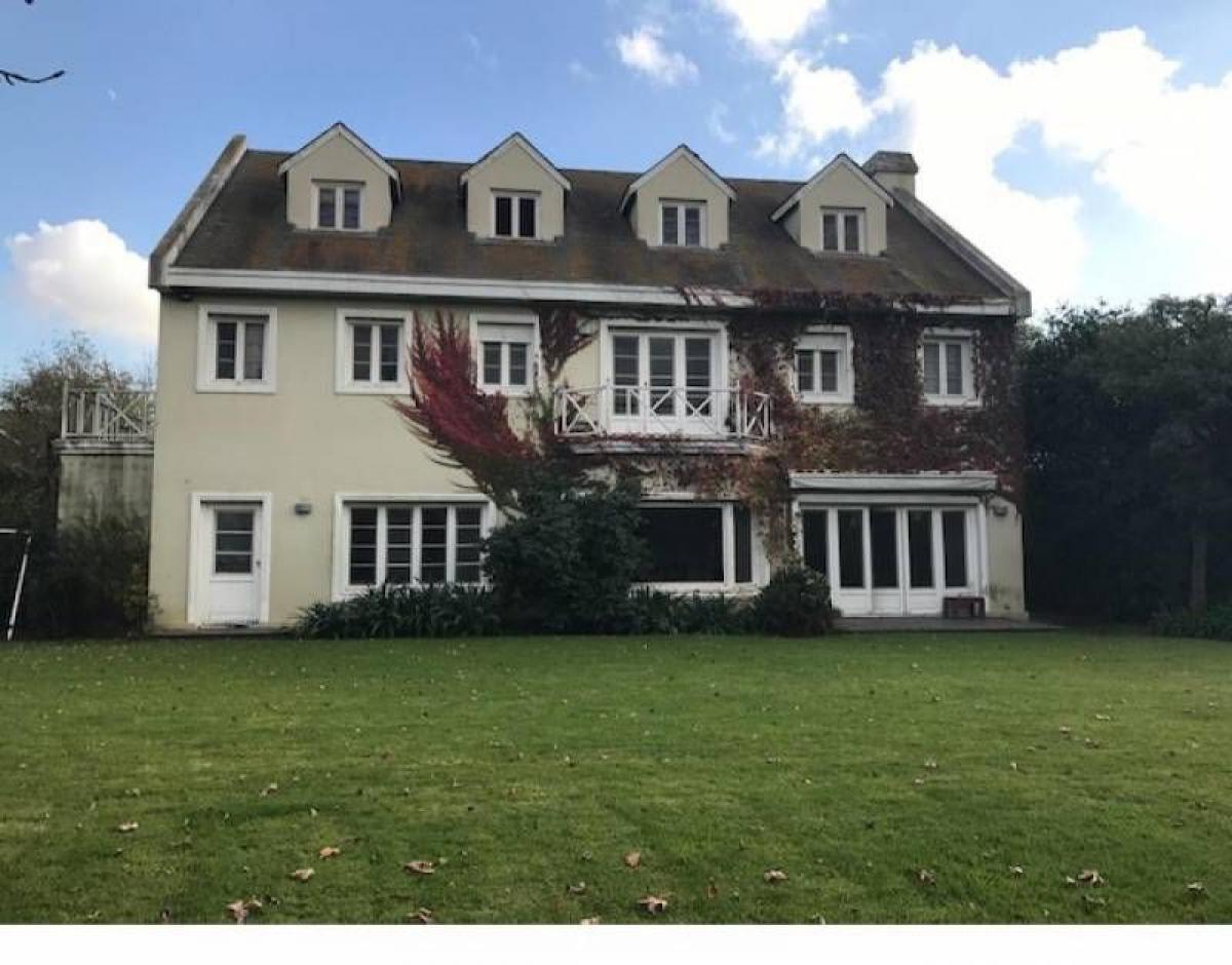 5 bedrooms House in San Fernando, Argentina No. 59407