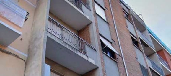 5 Schlafzimmer Wohnung in Alessandria, Italy, Nr. 375052 5