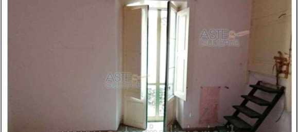 Studio in Giffoni Valle Piana, Italy No. 31188 16