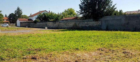 Terreno em Riom, France N.º 340344 2