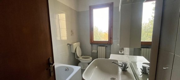 3 rooms Apartment in Gambassi Terme, Italy No. 85652 10