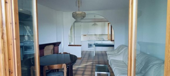 3 rooms Apartment in Gambassi Terme, Italy No. 85652 4