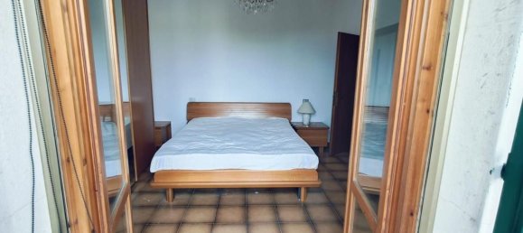 3 rooms Apartment in Gambassi Terme, Italy No. 85652 7