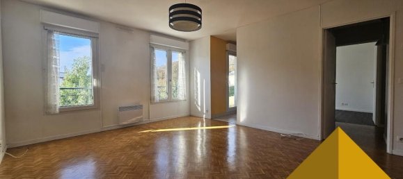 1 bedroom Apartment in Maisons-Alfort, France No. 176861 2