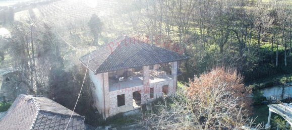 Casa de 4 habitaciónes en Castagnole delle Lanze, Italy No. 66170 10