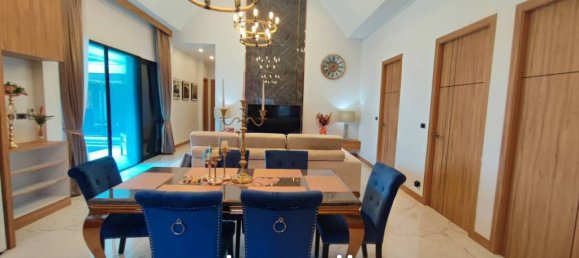 5 bedrooms Villa in Bang Lamung, Thailand No. 24160 10