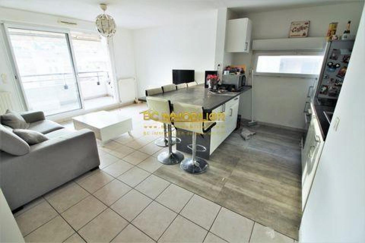 Студия в кондо  в Марсель, Франция № 7993