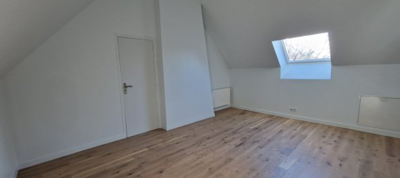 5 bedrooms House in Goussainville, France No. 154699 16