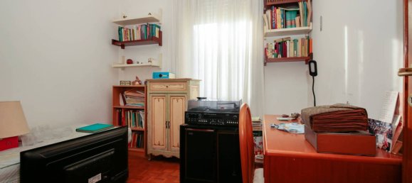 4 bedrooms Apartment in Genoa, Italy No. 329848 15