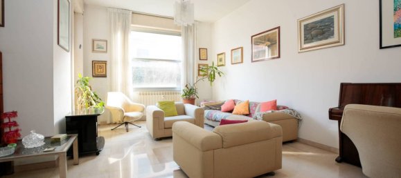 4 bedrooms Apartment in Genoa, Italy No. 329848 5