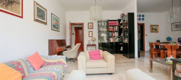 4 bedrooms Apartment in Genoa, Italy No. 329848 6