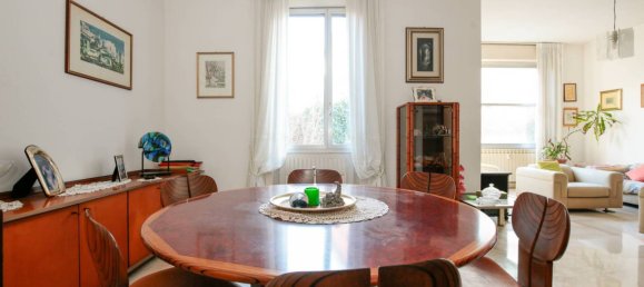 4 bedrooms Apartment in Genoa, Italy No. 329848 4
