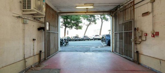 4 bedrooms Apartment in Genoa, Italy No. 329848 26