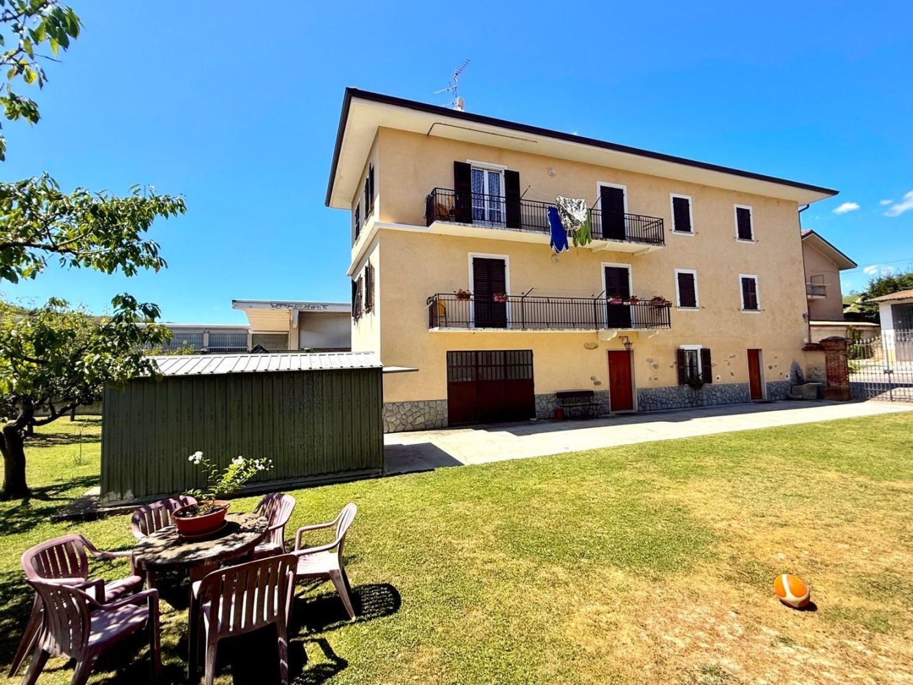 6غرفة منزل في Dogliani, Italy رقم 295703