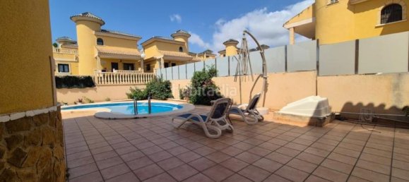 3 Schlafzimmer Haus in Alicante, Spain, Nr. 136043 9