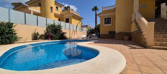 3 Schlafzimmer Haus in Alicante, Spain, Nr. 136043 3