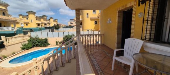 3 Schlafzimmer Haus in Alicante, Spain, Nr. 136043 8