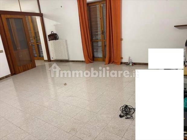 Apartamento de 5 dormitorios en Lecce, Italy No. 302441