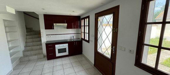 3 غرف نوم بناية في La Chapelle-Saint-Ursin, France رقم 68226 2